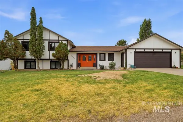 1090 Cahina, Pocatello, ID 83204