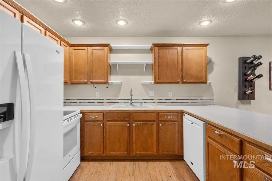 1318 W Wright Ct, Boise, ID 83705 - #3