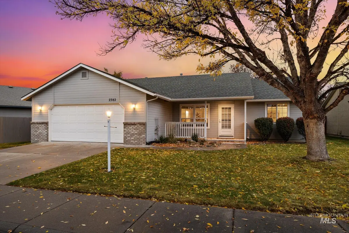 2382 E Grapewood Dr, Meridian, ID 83646 - #1