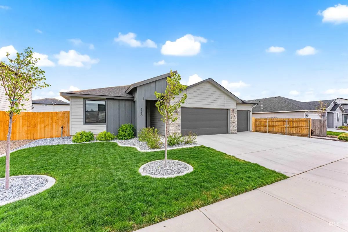 1910 Sw Sharpshinned Aveue, Mountain Home, ID 83647 - #1