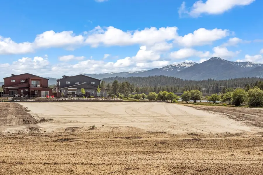 L5 B1 Lazy River Street, Cascade, ID 83611 - Image #2