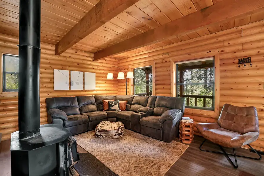 1221 Fox Road, Cascade, ID 83611 - Image #3