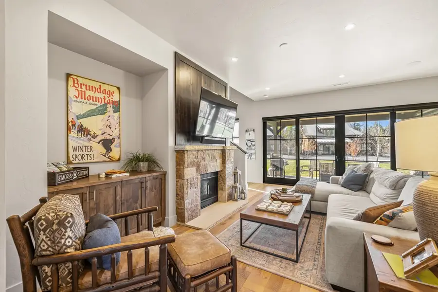 1124 Shellworth Circle, McCall, ID 83638 - Image #3