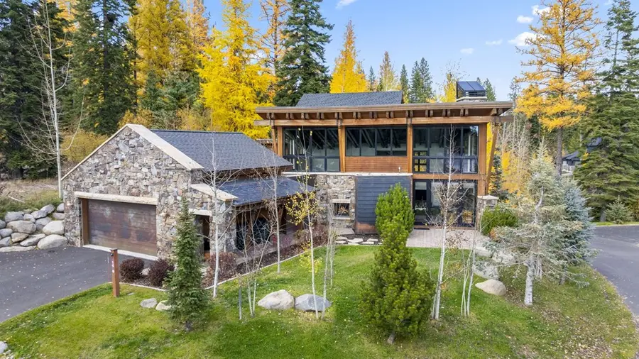 16 Steelhead Court, Donnelly, ID 83615 - Image #2