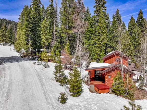 87 Clearwater Court, Donnelly, ID 83615