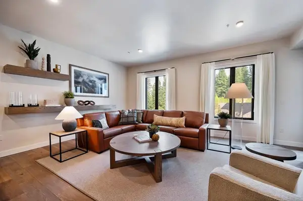 700 Village Drive #302, Donnelly, ID 83615