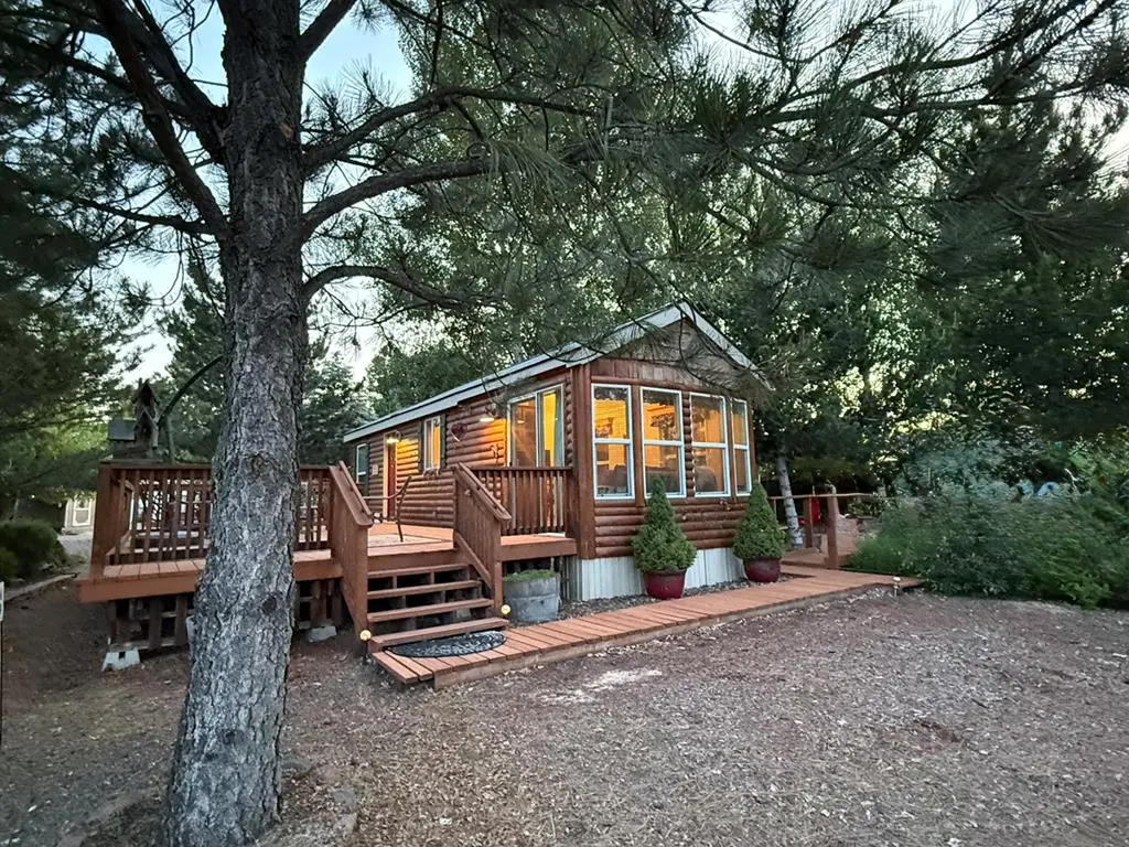 4 P Street, Cascade, ID 83611 - #1