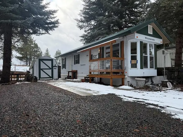 13 F Street, Cascade, ID 83611