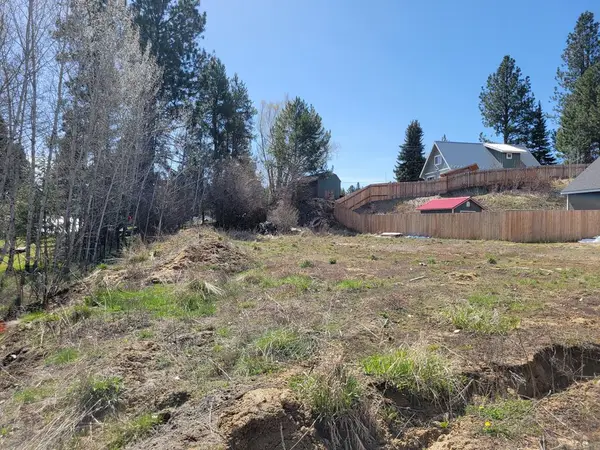 405 Antonette Circle, Cascade, ID 83611