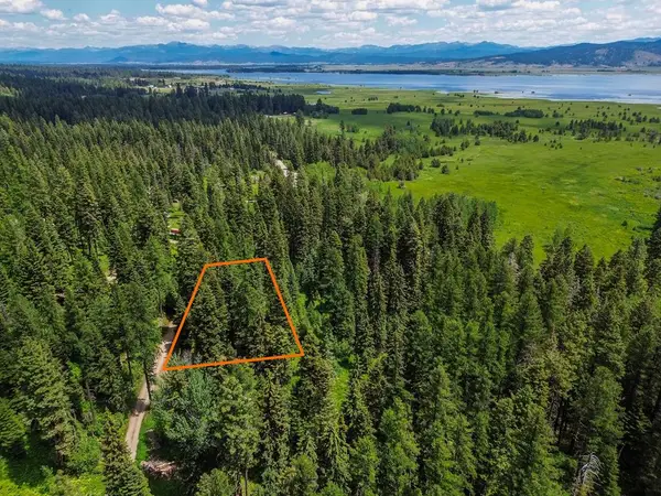 1714 Grouse Trail, Donnelly, ID 83615