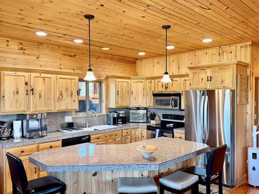 10307 Emma Loop, Cascade, ID 83611 - #3