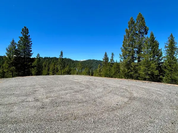 72 Sawtooth Loop, Cascade, ID 83611