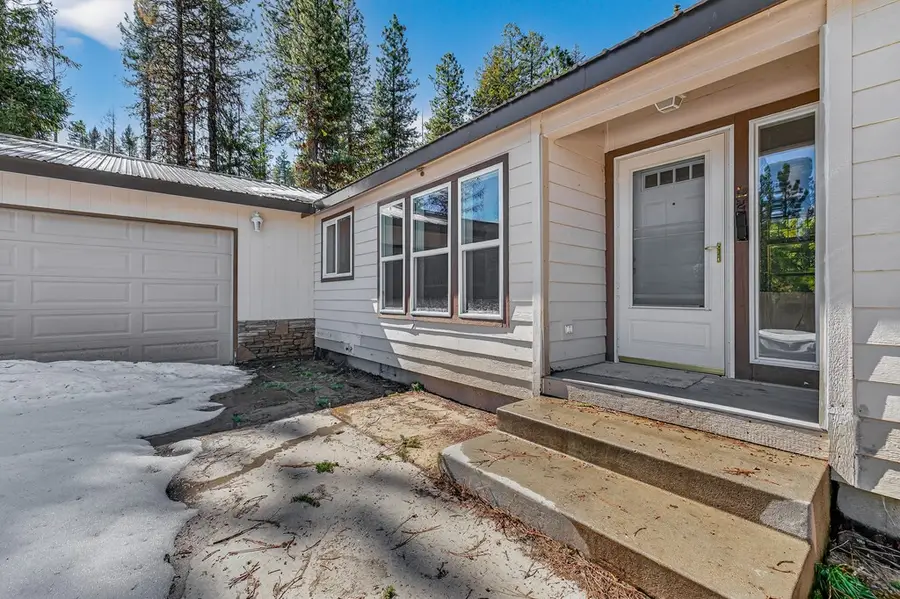 1649 Crown Point Parkway, Cascade, ID 83611 - #2