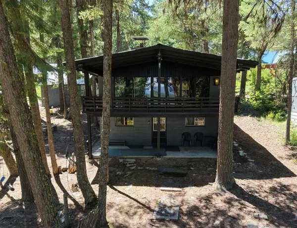 9 Victoria Way, Cascade, ID 83611