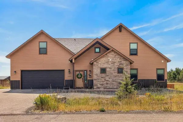 13102 Hawks Bay Road, Donnelly, ID 83615