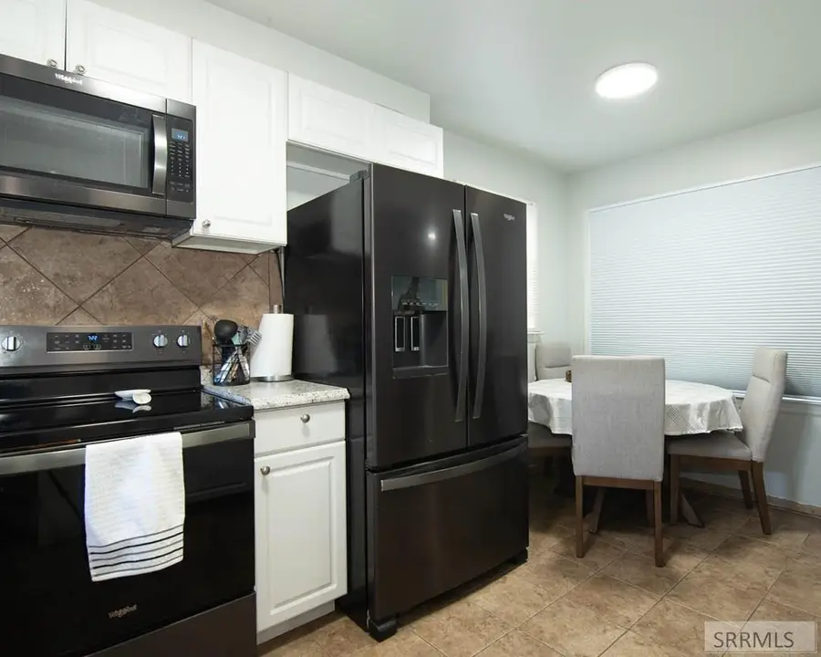 260 Walker Street, Blackfoot, ID 83221 - #2