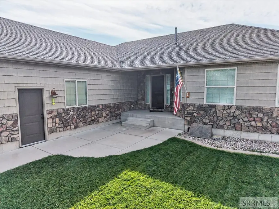 501 Martha Avenue, Chubbuck, ID 83202 - Image #2