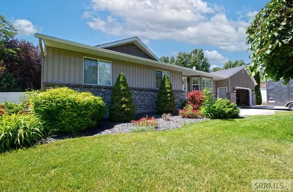 1900 Spencer Lane, AMMON, ID 83406