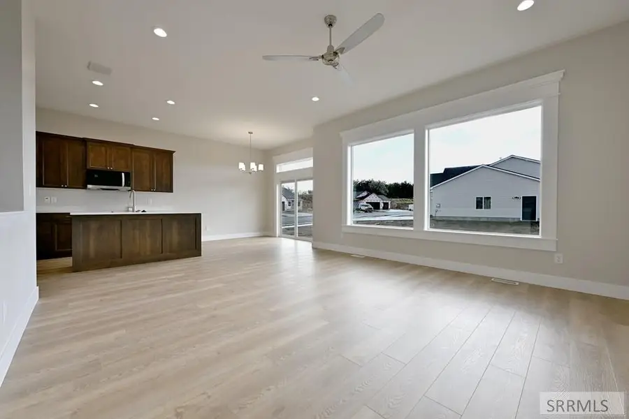 3946 Hidden Valley Drive, Ammon, ID 83406 - Image #2