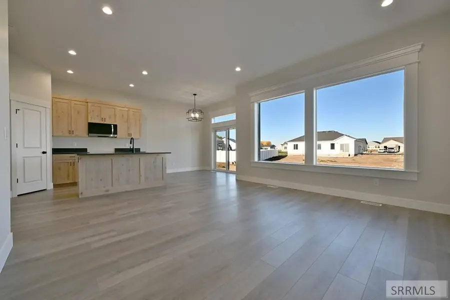 4597 Bristol Drive, Idaho Falls, ID 83401 - Image #2