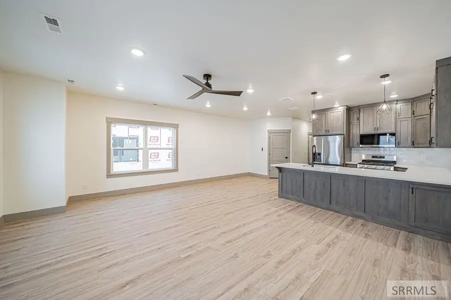 4975 N Beach Dr, Idaho Falls, ID 83401 - Image #3