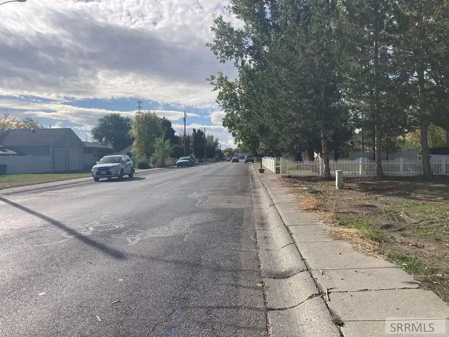 287 Lilac Street, Blackfoot, ID 83221 - Image #2