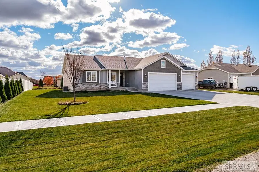 5082 Nelson Drive, Iona, ID 83427 - Image #2