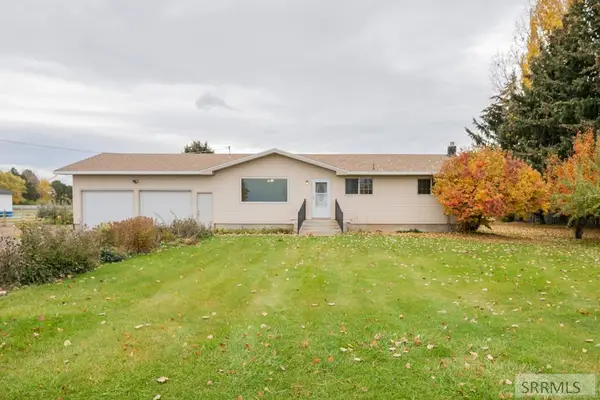 581 600 N, FIRTH, ID 83236