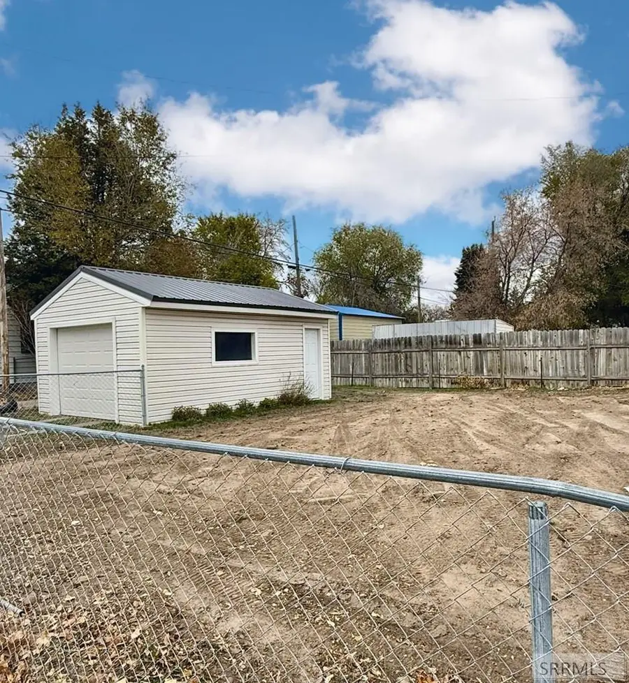 1699 Calkins Avenue, Idaho Falls, ID 83402 - Image #3