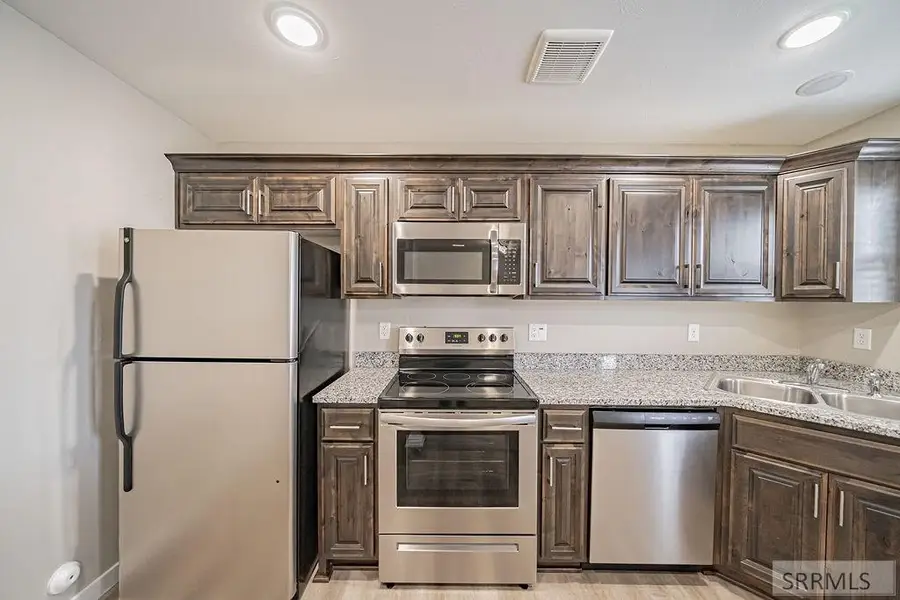 556 Trails End, Idaho Falls, ID 83402 - Image #2