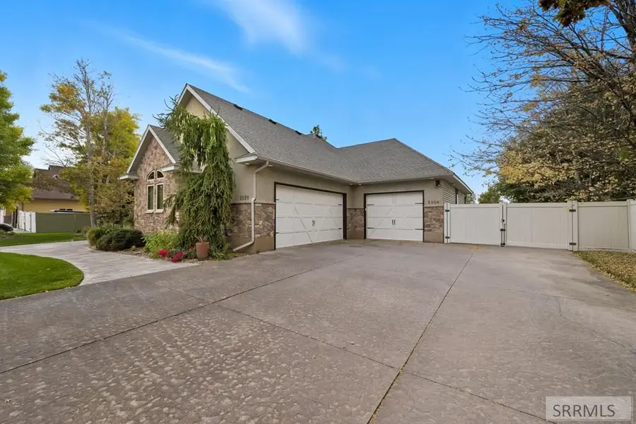 5304 Clearfield Lane, Ammon, ID 83406 - Image #3