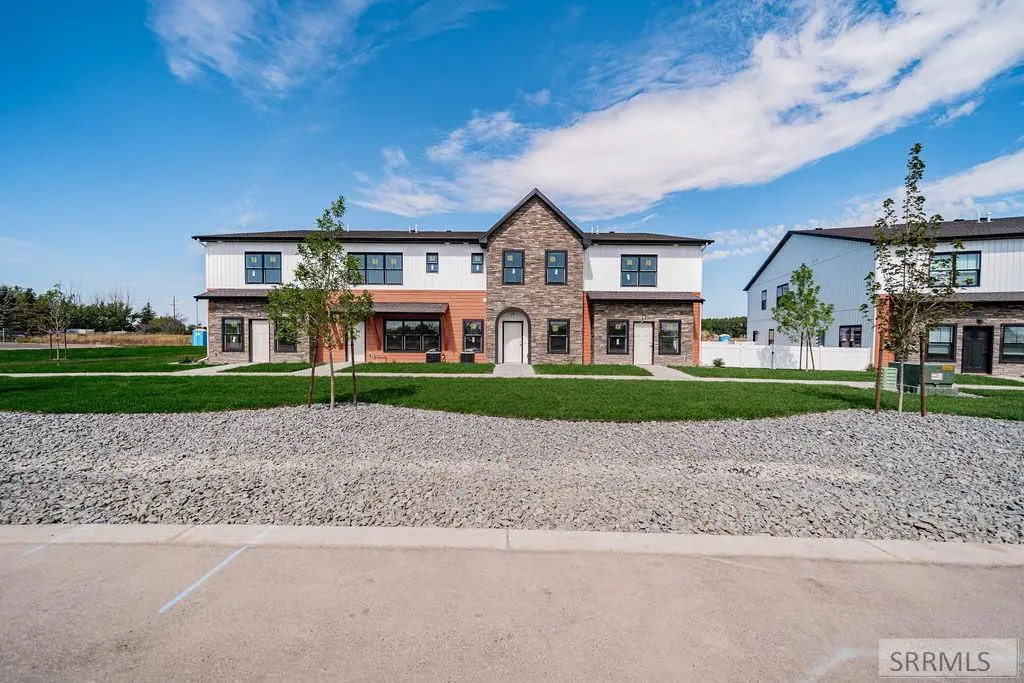 4987 N Beach Dr, Idaho Falls, ID 83401 - Image #1