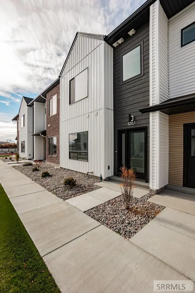 1273 Meadow Edge Ct, Idaho Falls, ID 83402 - Image #1