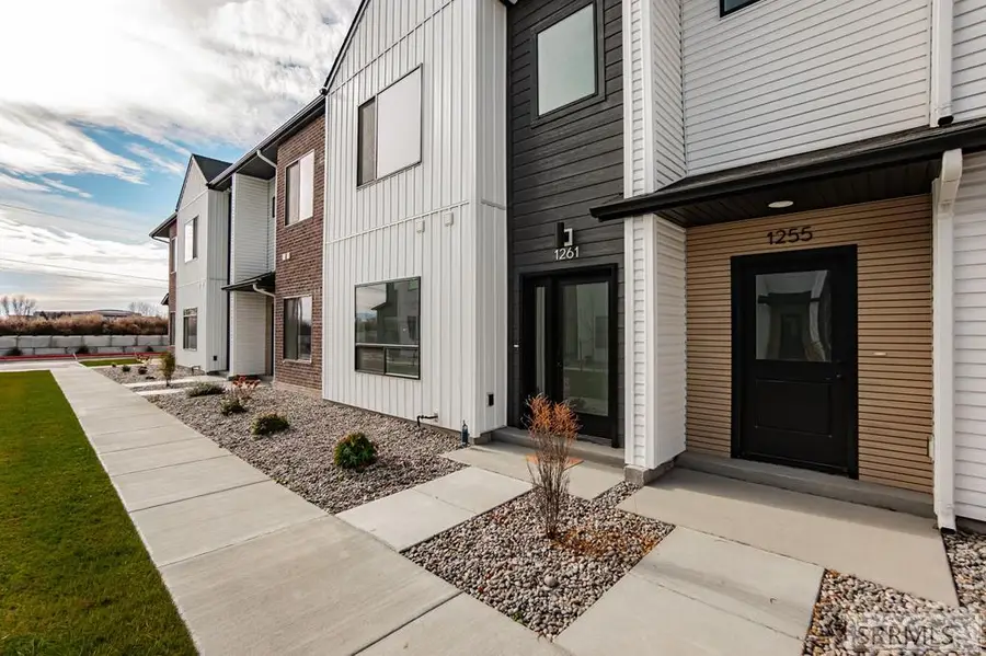1273 Meadow Edge Ct, Idaho Falls, ID 83402 - Image #2