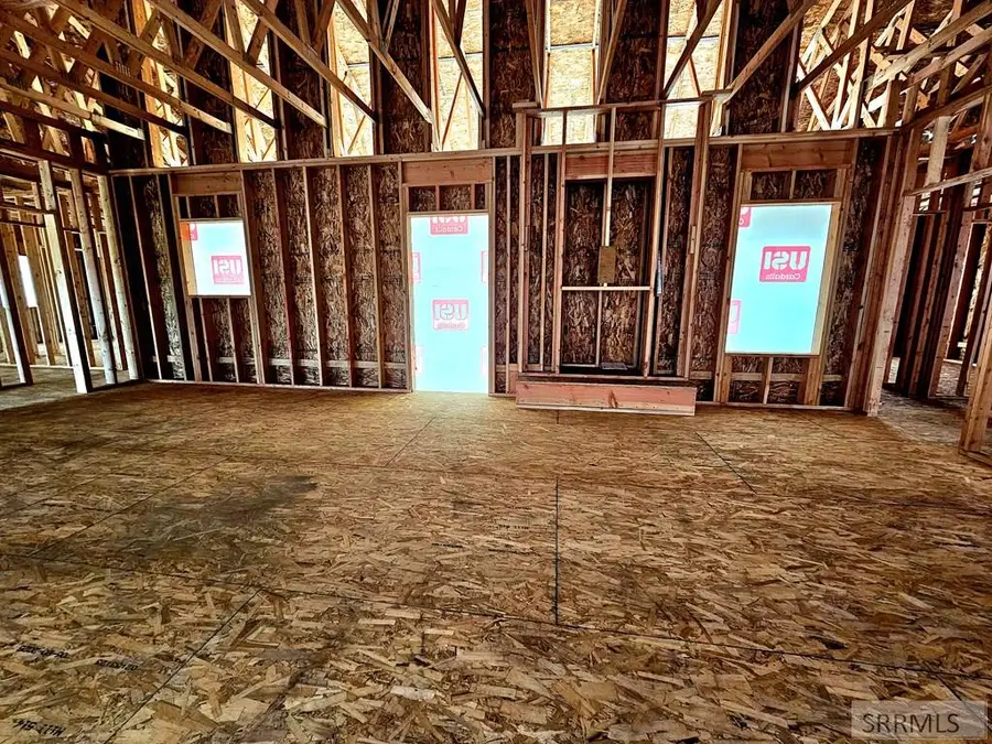 6486 Hillsdale Lane, Ammon, ID 83406 - Image #3