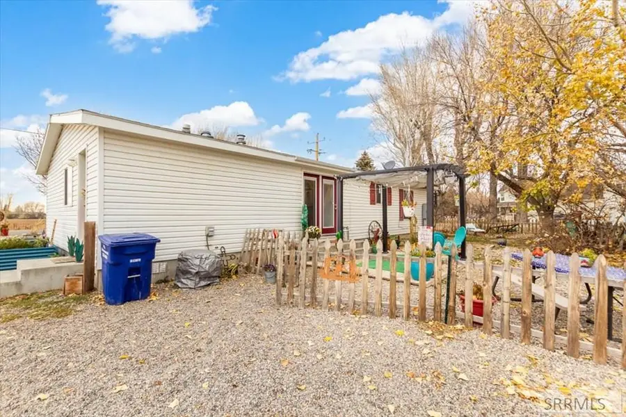 297 N Hansen Avenue, Shelley, ID 83274 - Image #3