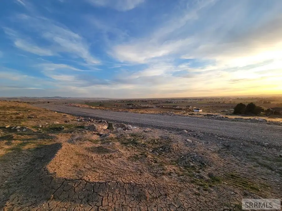 5900 Enos Dr, Idaho Falls, ID 83401 - Image #2