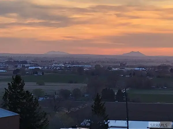 5800 Enos Dr, IDAHO FALLS, ID 83401