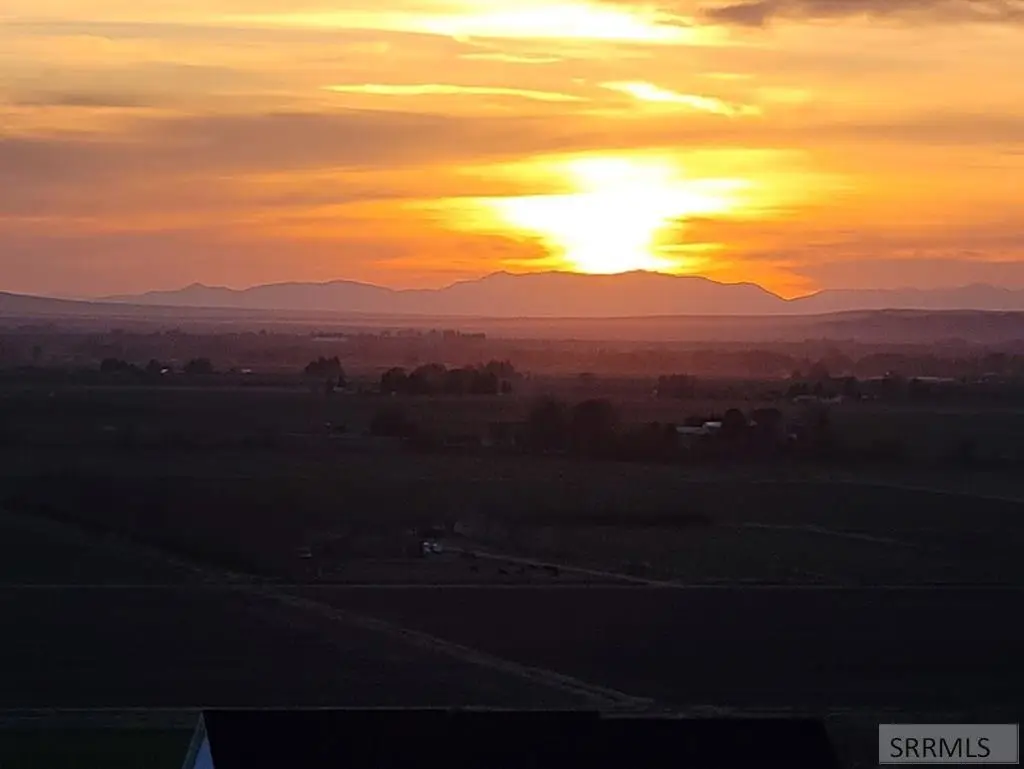 5795 Enos Dr, Idaho Falls, ID 83401 - Image #1