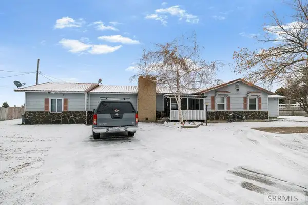 4590 15th E, IDAHO FALLS, ID 83401