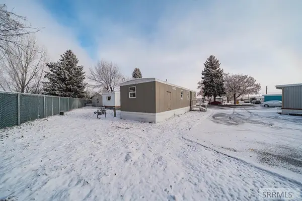 2930 Yellowstone Hwy #9, IDAHO FALLS, ID 83404