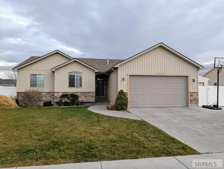 3688 Shale Avenue, Ammon, ID 83401 - Image #2