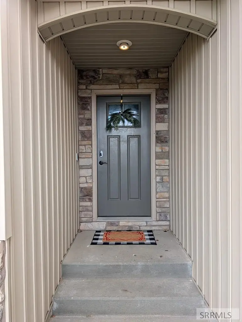 3688 Shale Avenue, Ammon, ID 83401 - Image #3