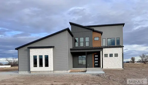 386 N 3744 E, RIGBY, ID 83442