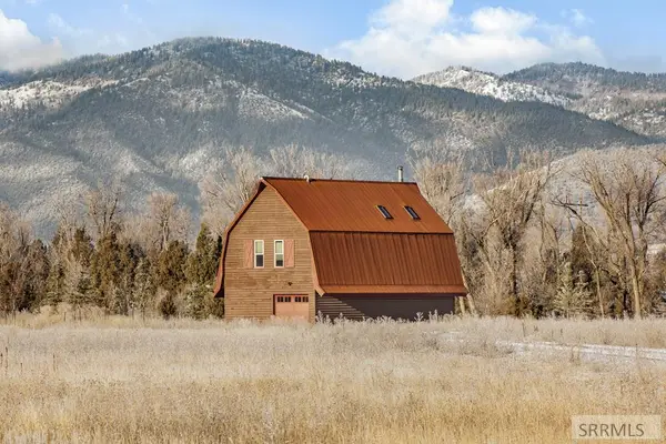 863 Snake River Road, SWAN VALLEY, ID 83449