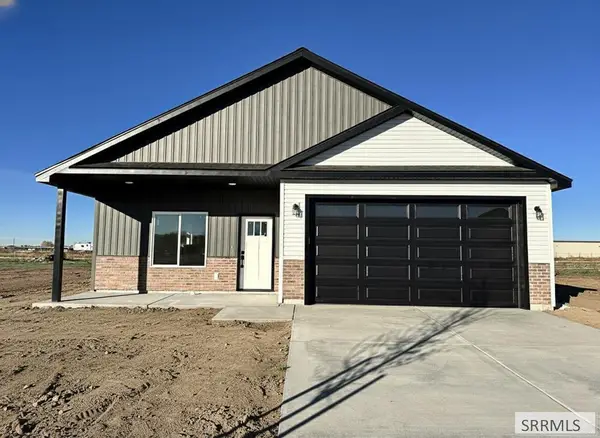 3910 Goldfinch Way, AMMON, ID 83406