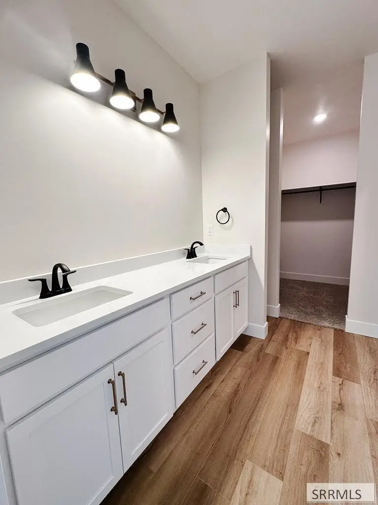 3910 Goldfinch Way, Ammon, ID 83406 - #3