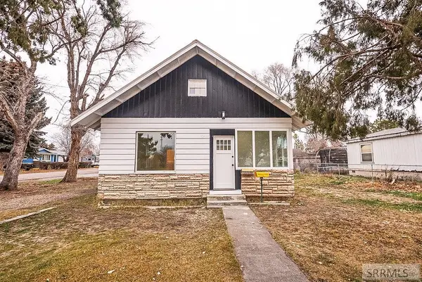 221 Parsons Street, BLACKFOOT, ID 83221