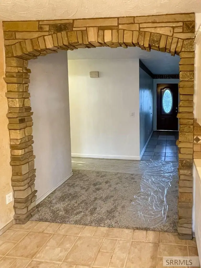 1865 Caribou Street, Idaho Falls, ID 83401 - Image #2