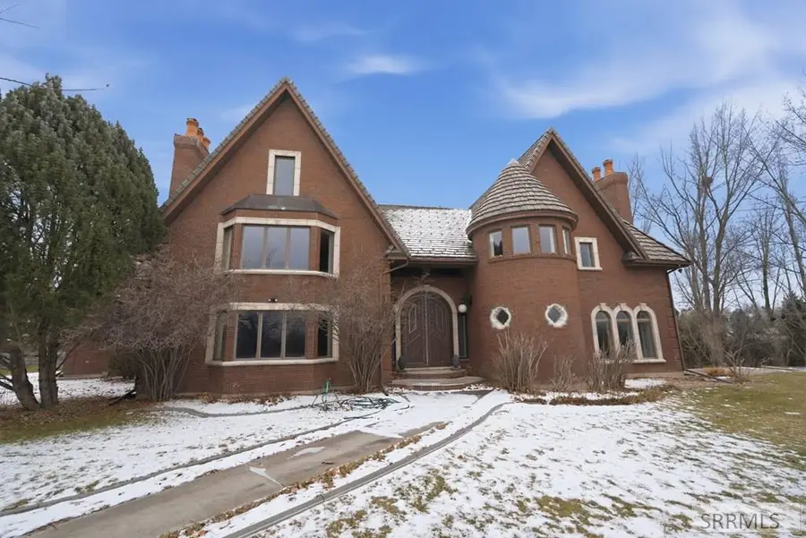 4976 49th S, Idaho Falls, ID 83406 - Image #2